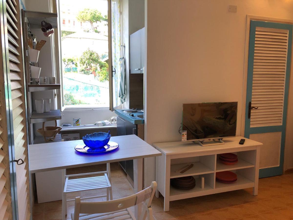 Casa Nana Apartment Santo Stefano al Mare Luaran gambar